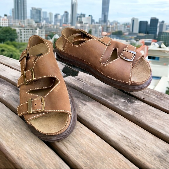 ARIZONIA JEAN CO Y2K Buckle Brown Suede Fisherman Platform Sandals Men's - Picture 1 of 9